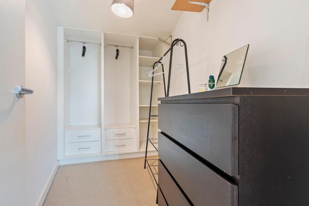 Elegant 1br Battersea Flat With Stunning River Views * Londres