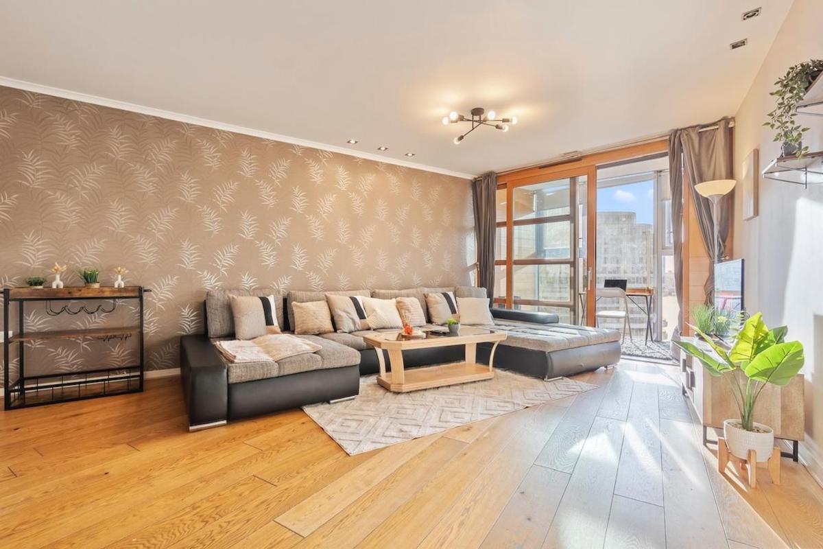 Elegant 1br Battersea Flat With Stunning River Views Londres